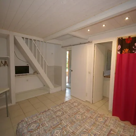 In Poggio Mezzana Near The Santa-Lucia-di-Moriani